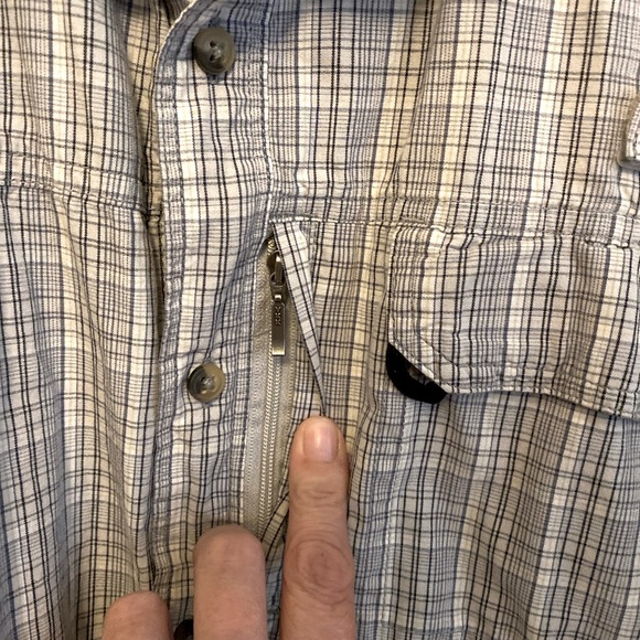 Blue plaid Wrangler button down - Picture 4 of 4